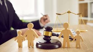 How Family Lawyers Help Navigate Divorce and Custody Battles