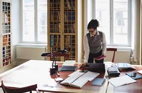 How to Become a Lawyer: Step-by-Step Guide